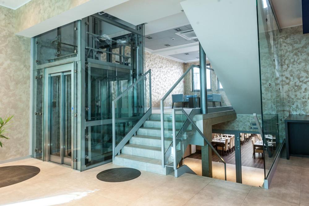 Hotel Lazur Spa & Conference Kalisz  Bagian luar foto