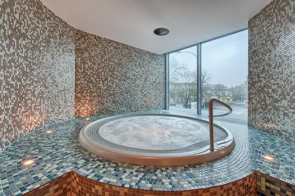 Hotel Lazur Spa & Conference Kalisz  Bagian luar foto